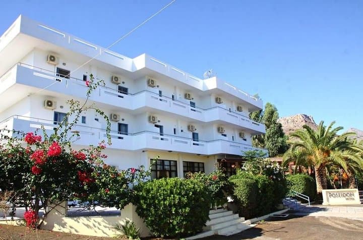 Poseidon Hotel, Řecko